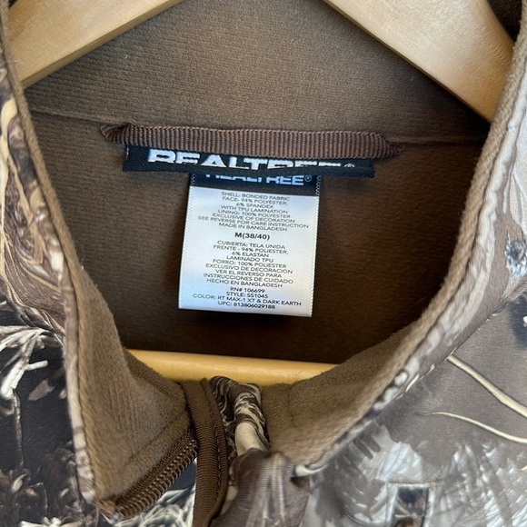 RealTree Max-1 XT Camo Scent Control Full Zip Hunting Jacket Mens M (38-40) - Picture 3 of 5